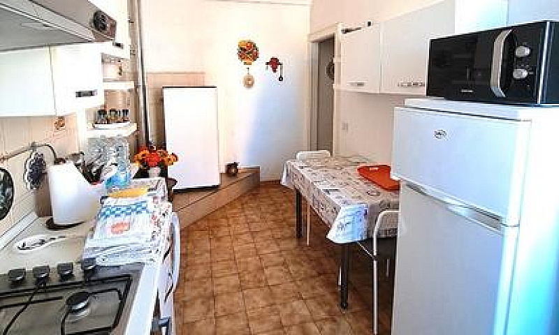 Cecina Mare, 5 Vani ...