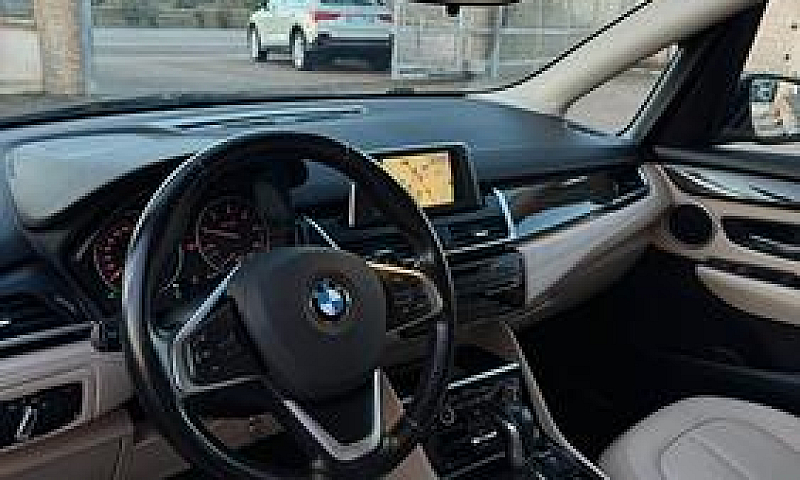Bmw 216D Active Tour...