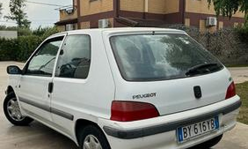 Peugeot 106...