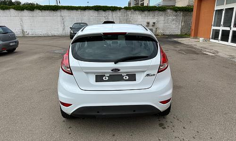 Ford Fiesta 5P. 1200...