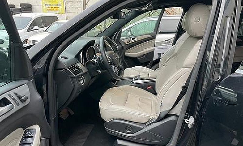 Mercedes-Benz Ml 250...
