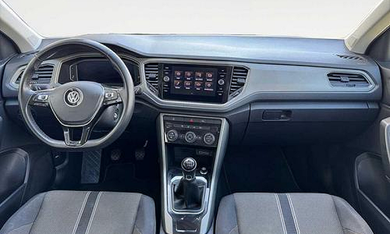 Volkswagen T-Roc 1.0...