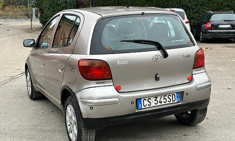 Toyota Yaris 1.0I 16...