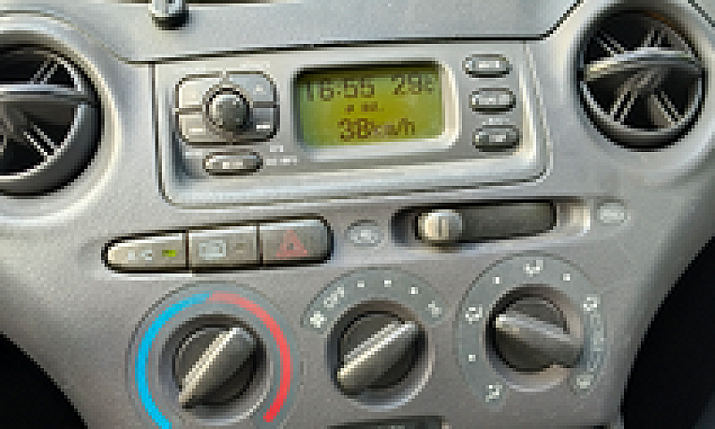 Toyota Yaris 5P. 1.0...