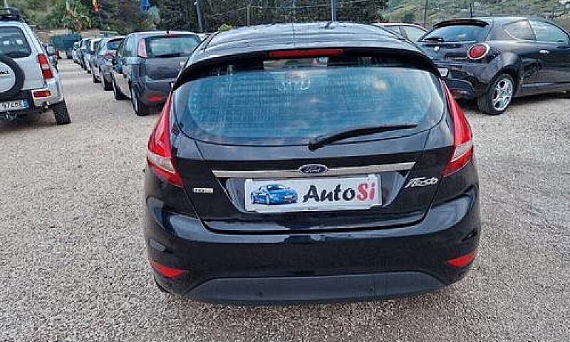 Ford Fiesta Fiesta 1...