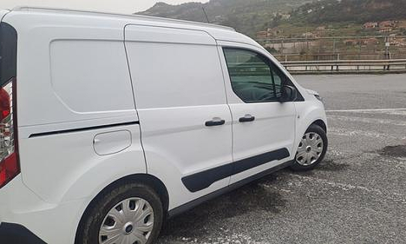 Ford Tourneo Connect...
