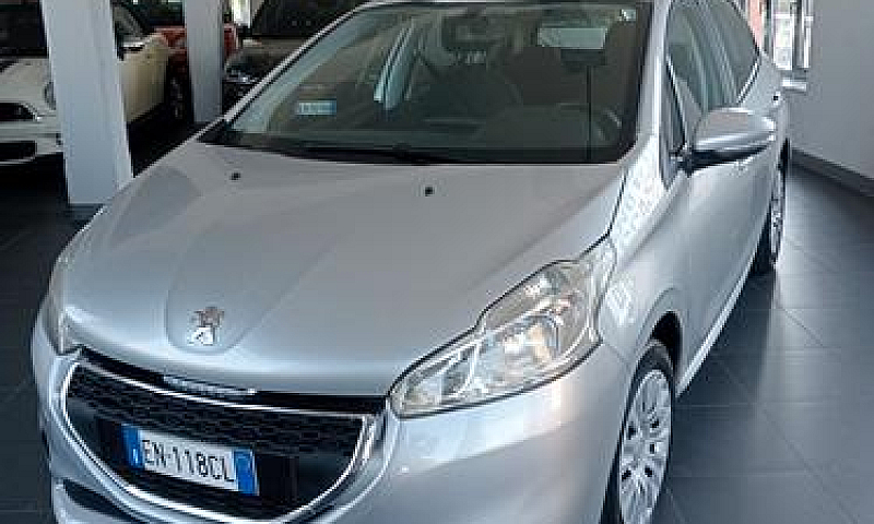 Peugeot 208 1.4 Hdi ...