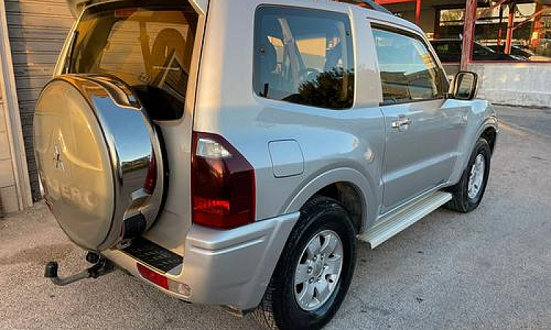 Mitsubishi Pajero 2....