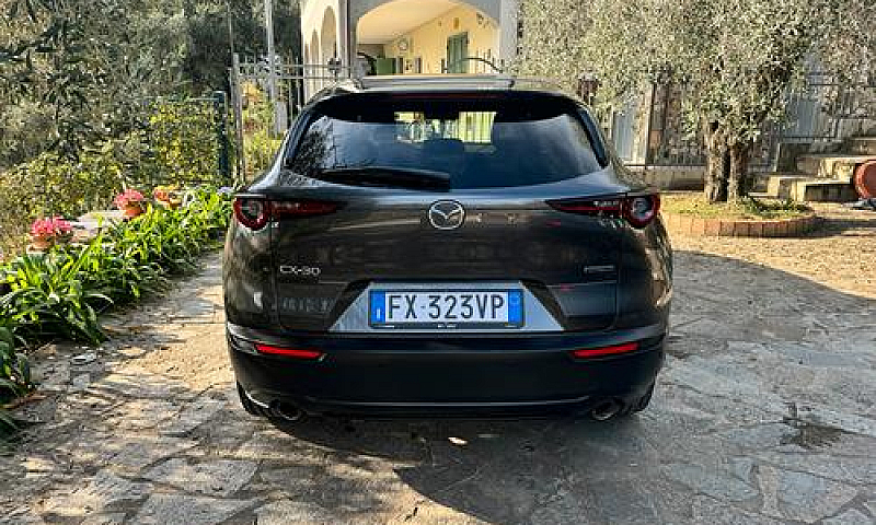 Mazda Cx-30...