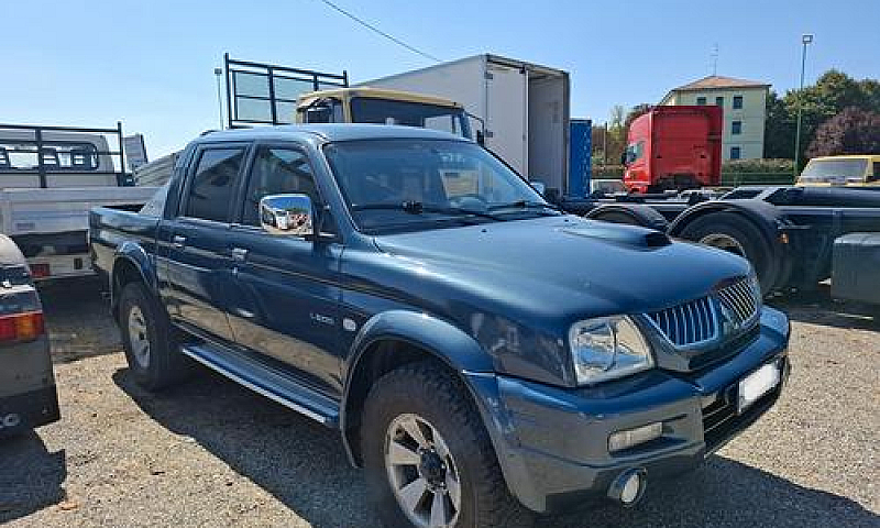 Mitsubishi L200 2.5 ...
