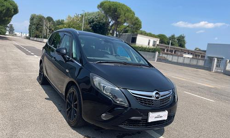Opel Zafira 2.0 Cdti...