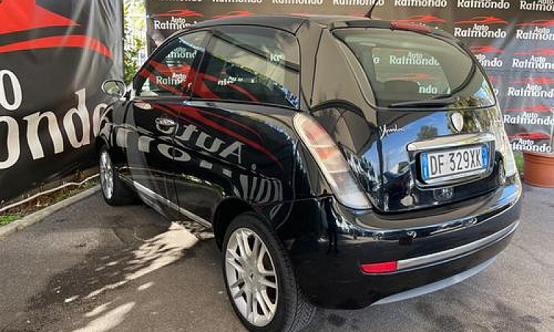 Lancia Ypsilon 1.3 M...