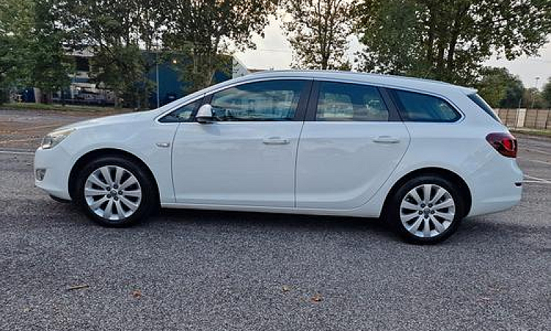 Opel Astra 1.4 Turbo...