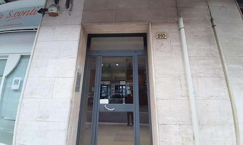 Via C.battisti Ad.vi...