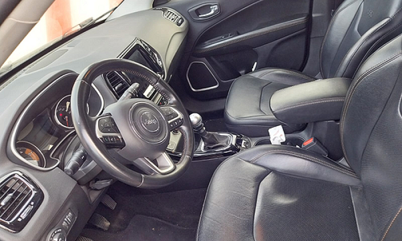 Jeep Compass 2019 1....