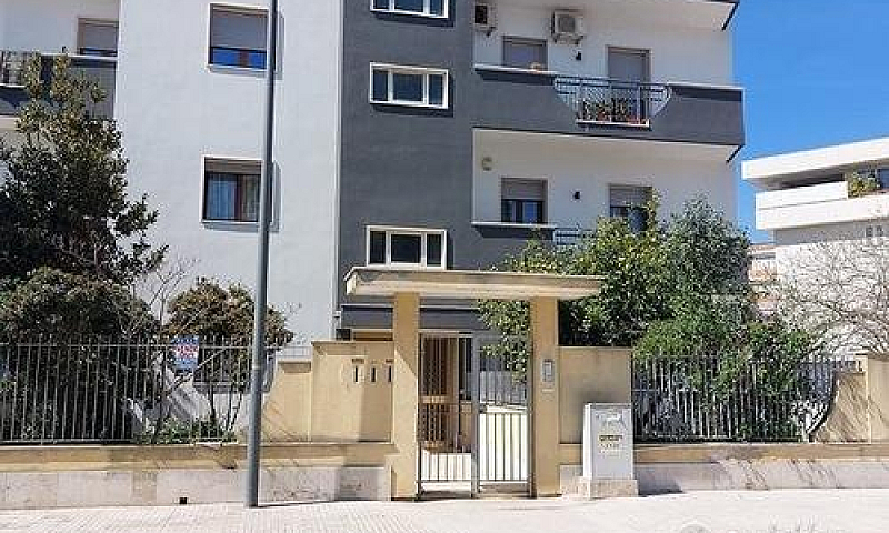 Lecce: Piano Terra C...