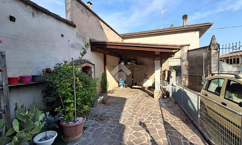 3 Locali A Ostiano...