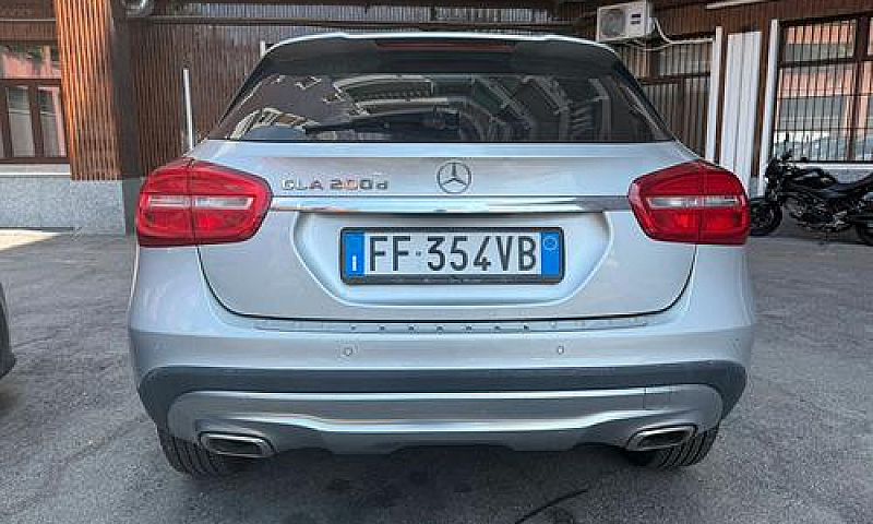 Mercedes-Benz Gla 20...