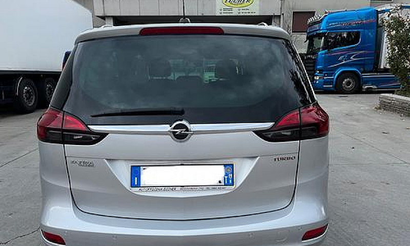 Opel Zafira 1.4 Turb...