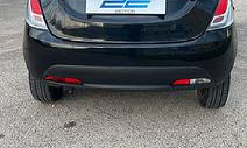 Lancia Ypsilon 1.0 F...