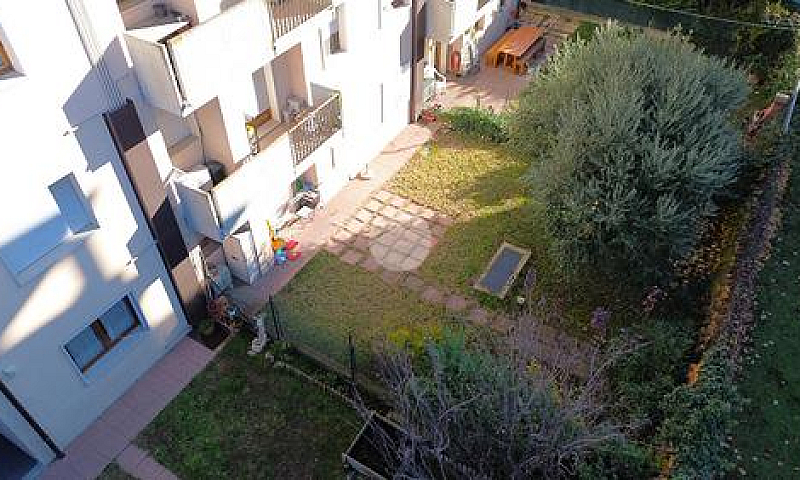 2 Locali A Verona...