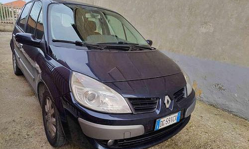 Renault Grand Scenic...
