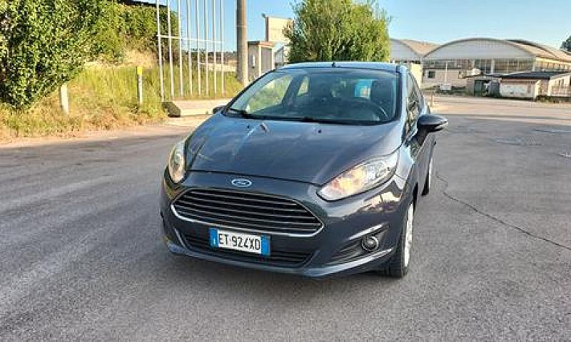 Ford Fiesta 1.5 Tdci...
