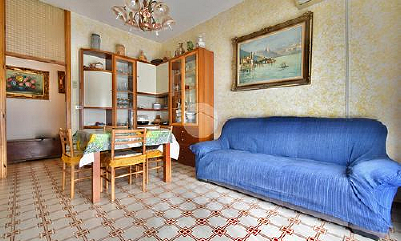 3 Locali A Santarcan...