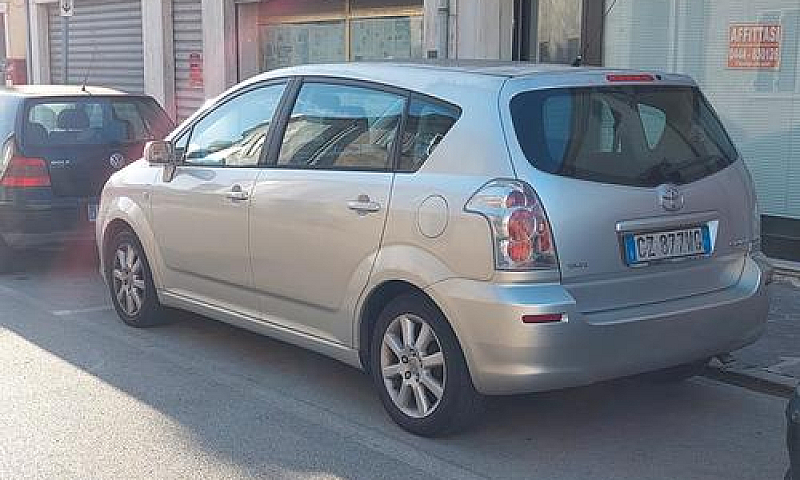 Toyota Corolla Verso...