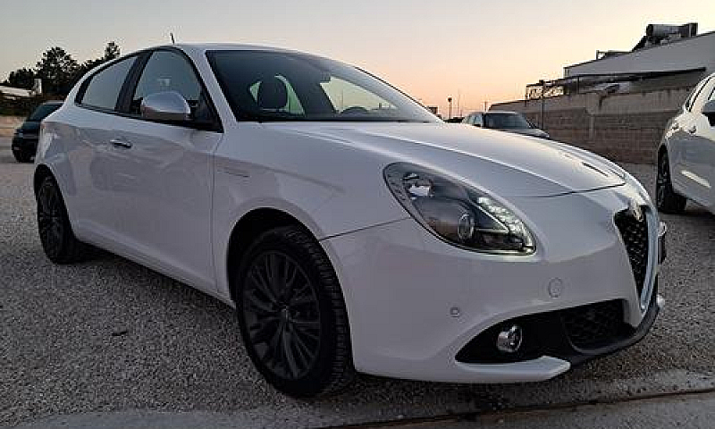 Alfa Romeo Giulietta...