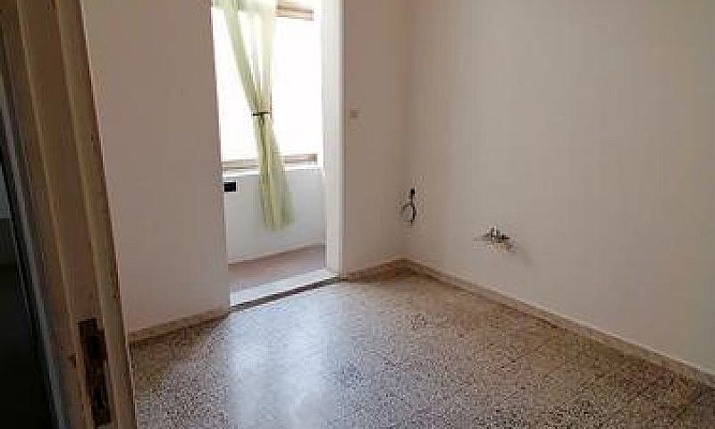 Via Alghero Trivano,...