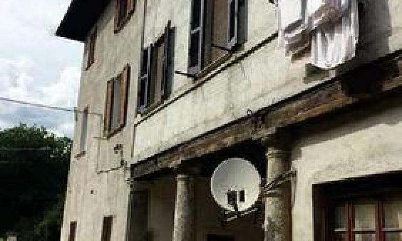 Appartamento A Erba ...