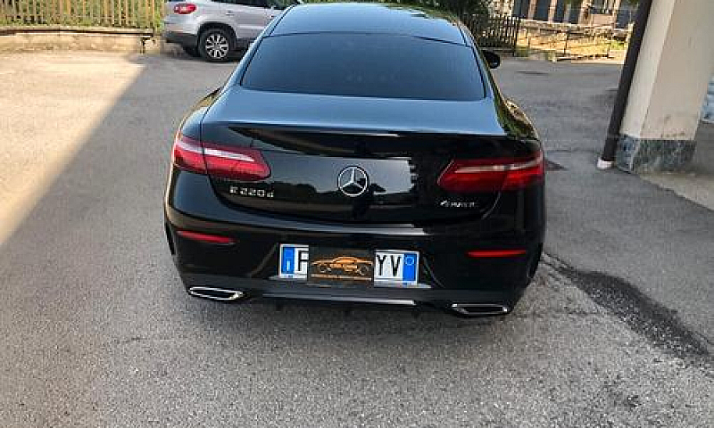 Mercedes-Benz E 220 ...