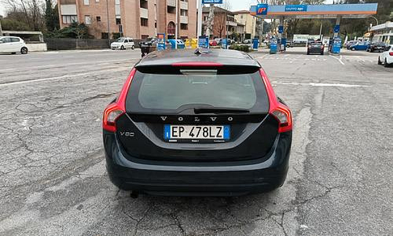 Volvo V60 D5 Geartro...