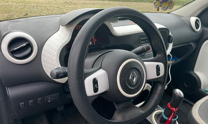 Renault Twingo...