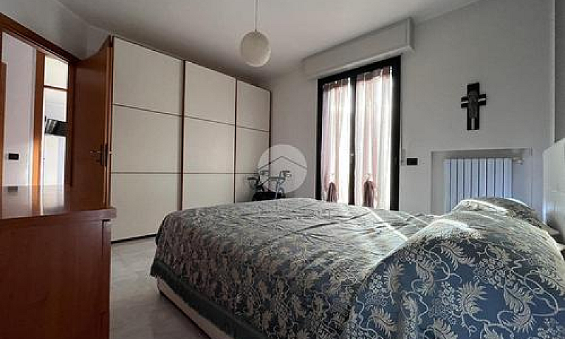 3 Locali A Rimini...