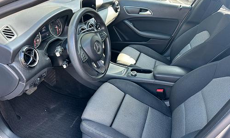 Mercedes Gla 180 Cam...