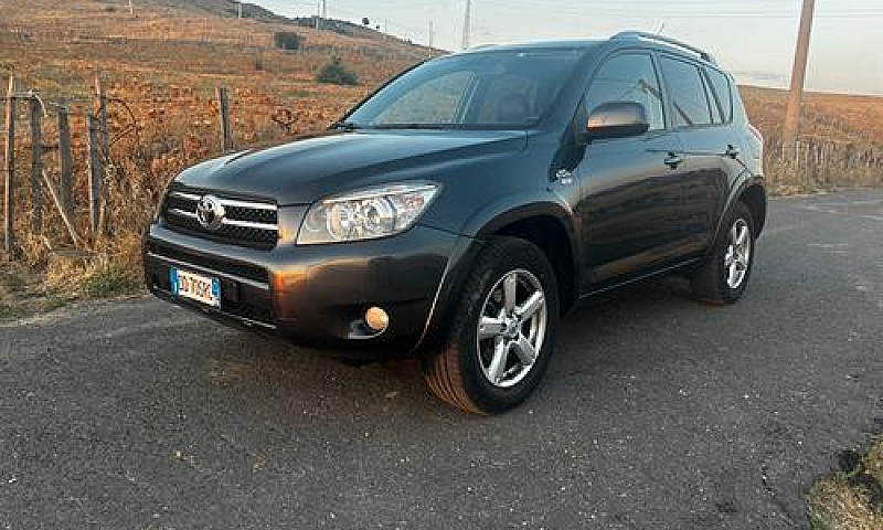 Toyota Rav 4...