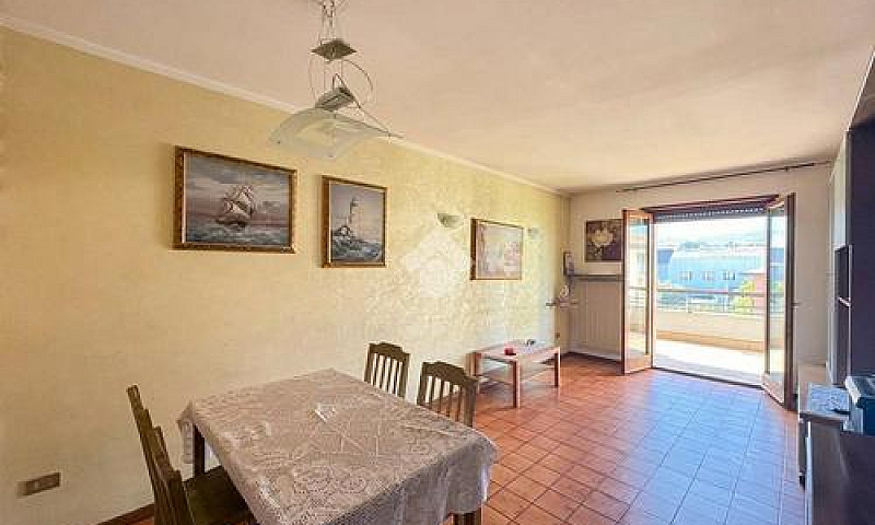 4 Locali A Cles...