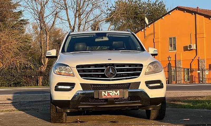 Mercedes-Benz Ml 250...
