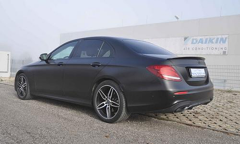 Mercedes-Benz E 400 ...