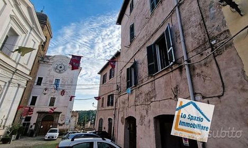 Cave, Appartamento C...