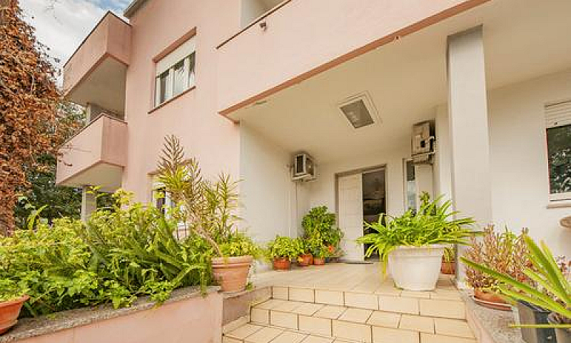 Villa Zona Borgata S...