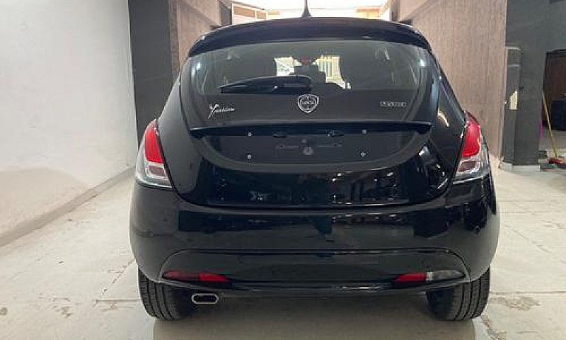 Lancia Ypsilon 1.0 F...