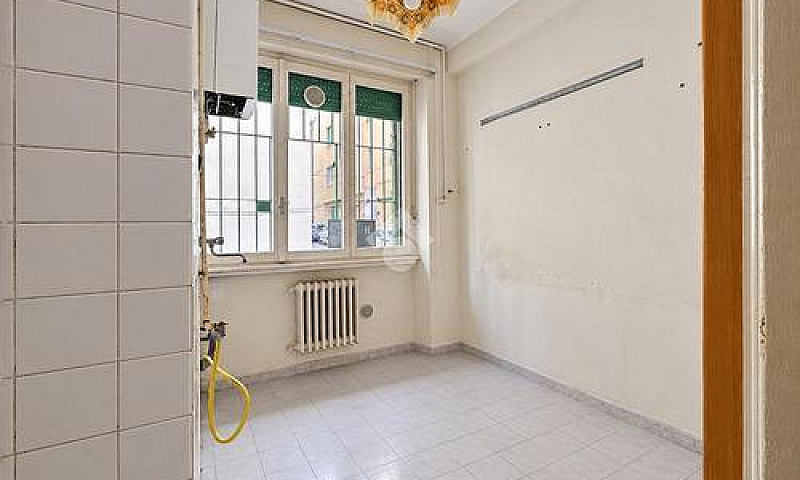 3 Locali A Chieti...