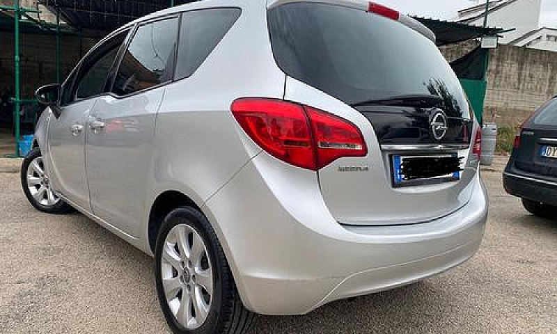 Opel Meriva 1.3 Mult...