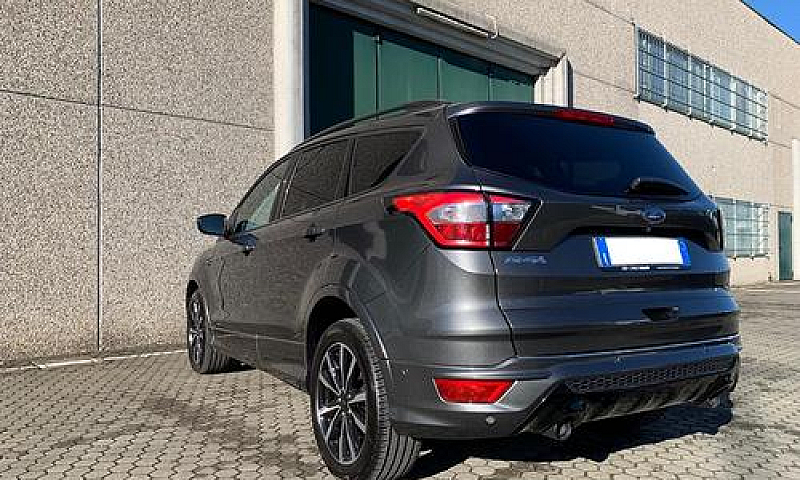 Ford Kuga...