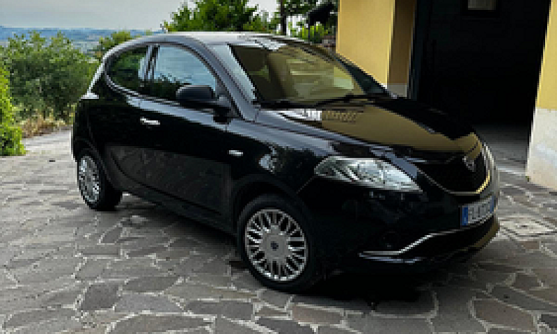 Lancia Ypsilon Neopa...