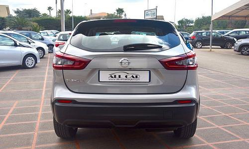Nissan Qashqai 1.5 D...