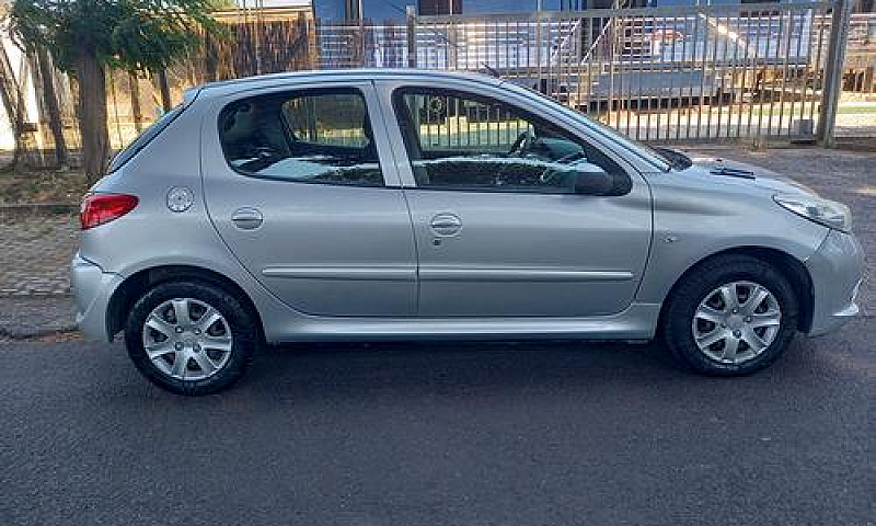 Peugeot 206 74.000Km...